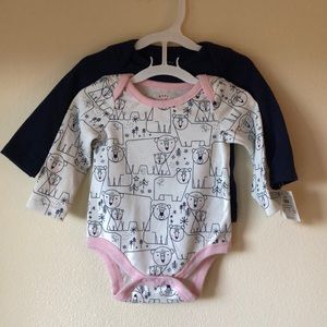 Cat & Jack- Newborn Long Sleeve Onesies- Set of 2